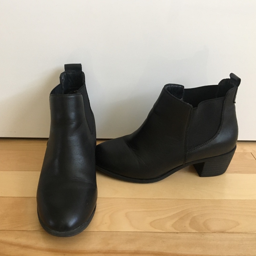 Dav Black Booties